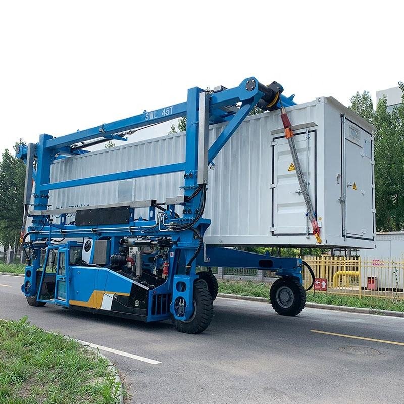 Straddle Carrier crane