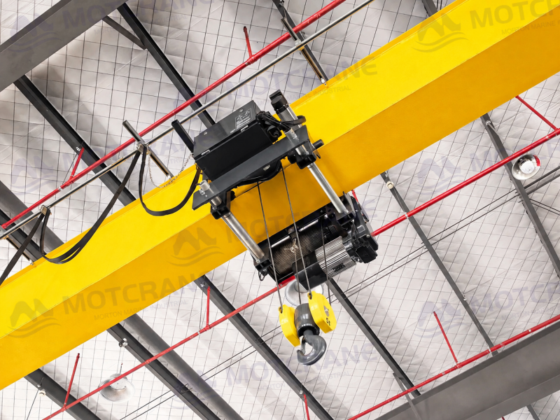 free-standing overhead crane support structure with independent columns and runway beams