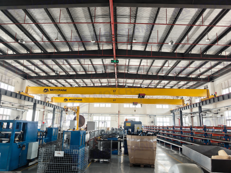 Free standing overhead crane for existing workshop retrofit